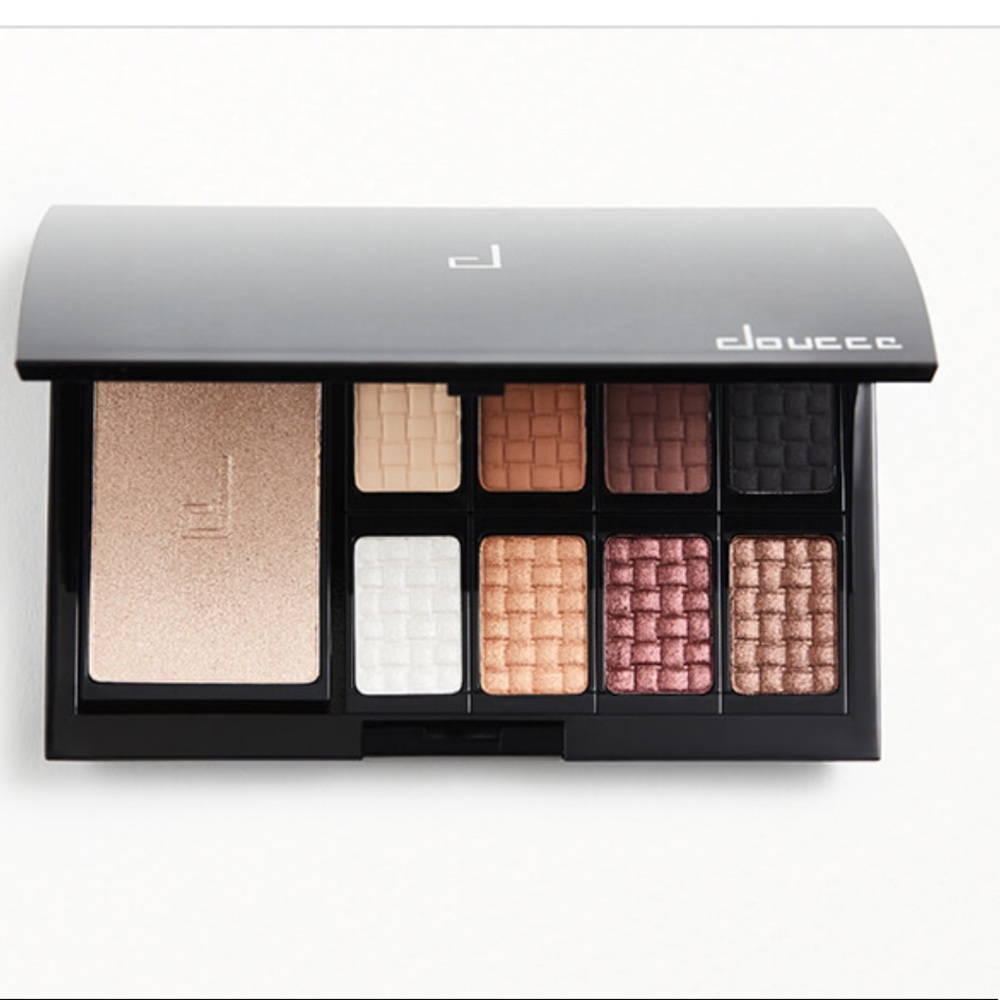 Eyeshadow palette